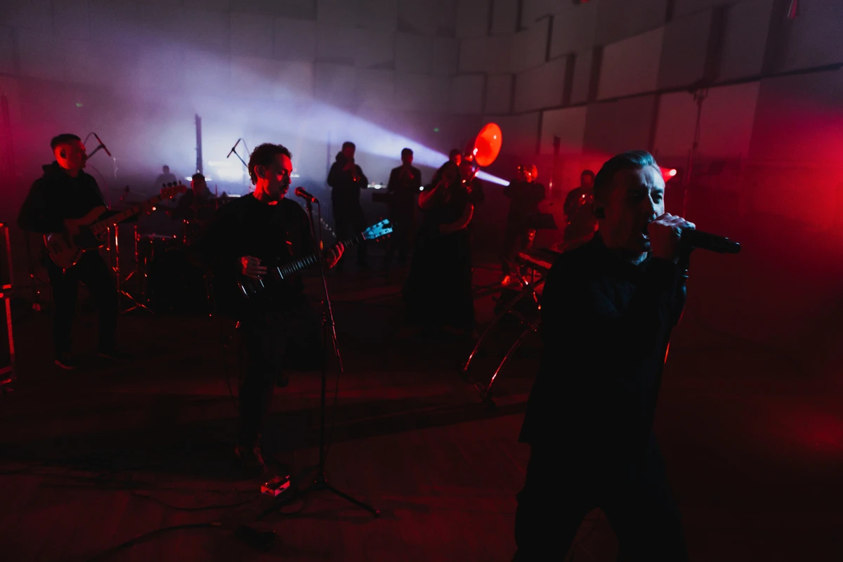 Жадан і Собаки виконали рок-н-рольний хіт у проєкті Тіни Кароль