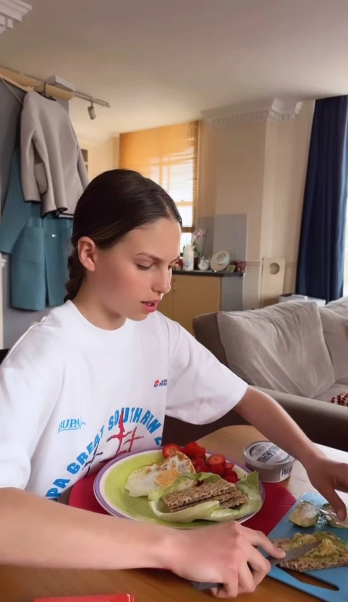 Аліса каже, що справа не в Англії, а в її бажанні правильно харчуватися