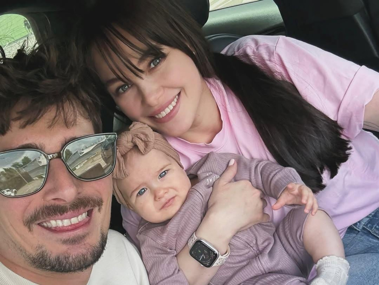 Позитив і Сахневич