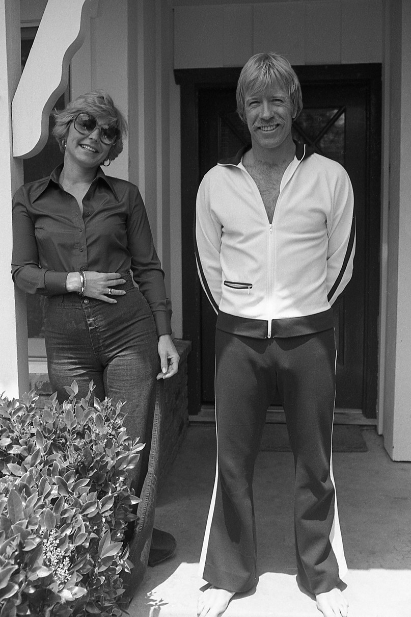 Чак Норріс у молодості разом з першою дружиною