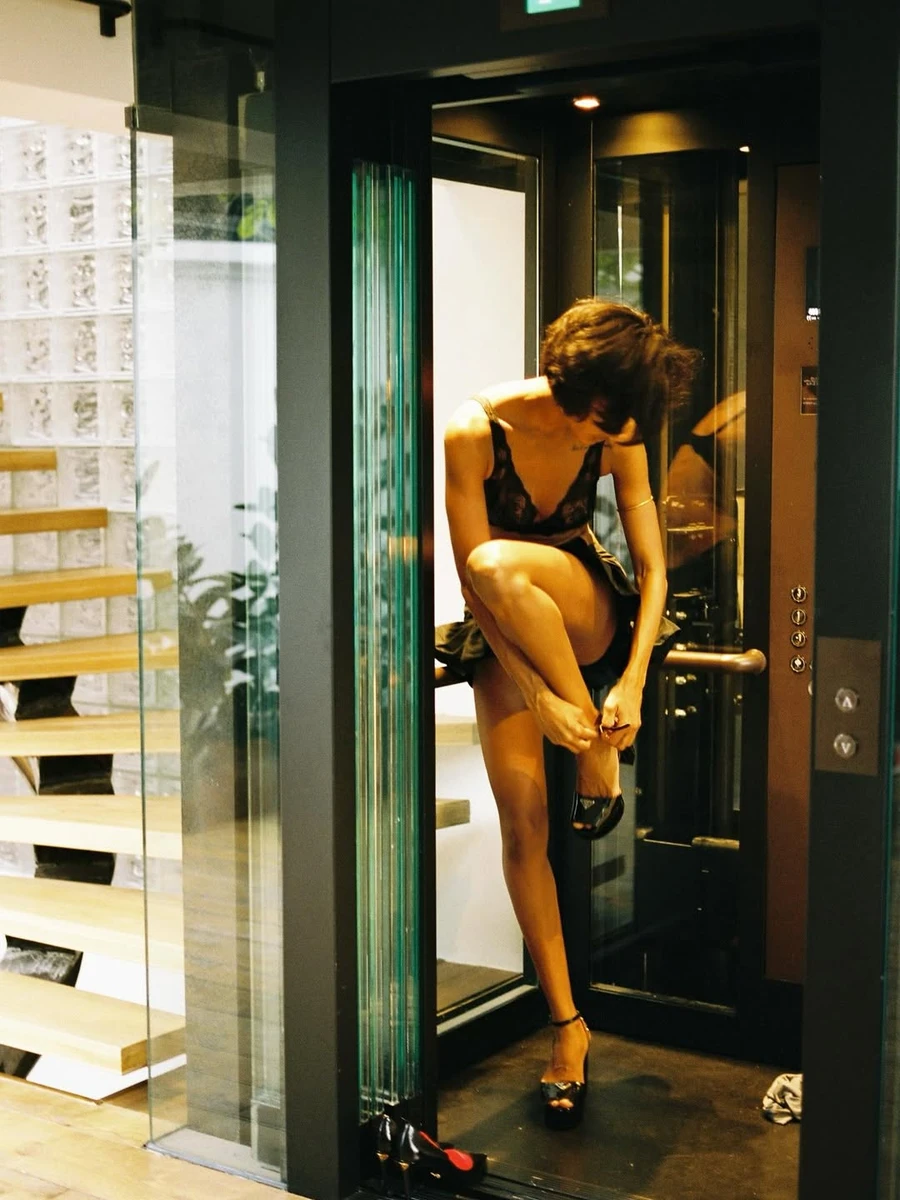 Нара Баптіста попозувала для нових фото