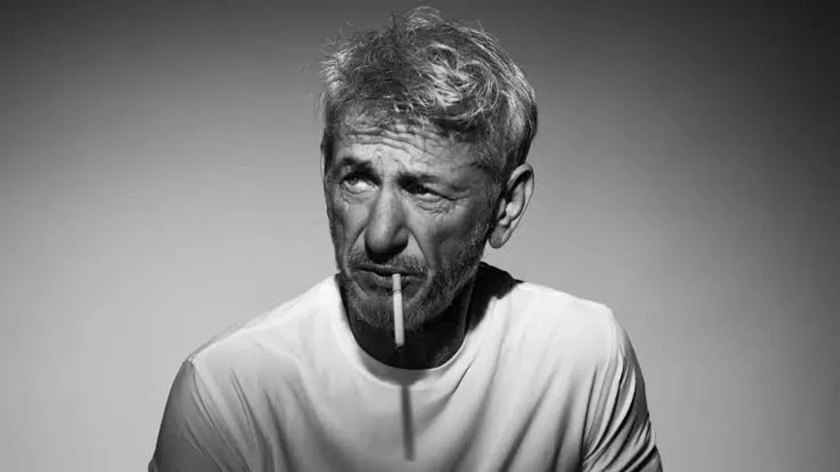 Шон Пенн з цигаркою