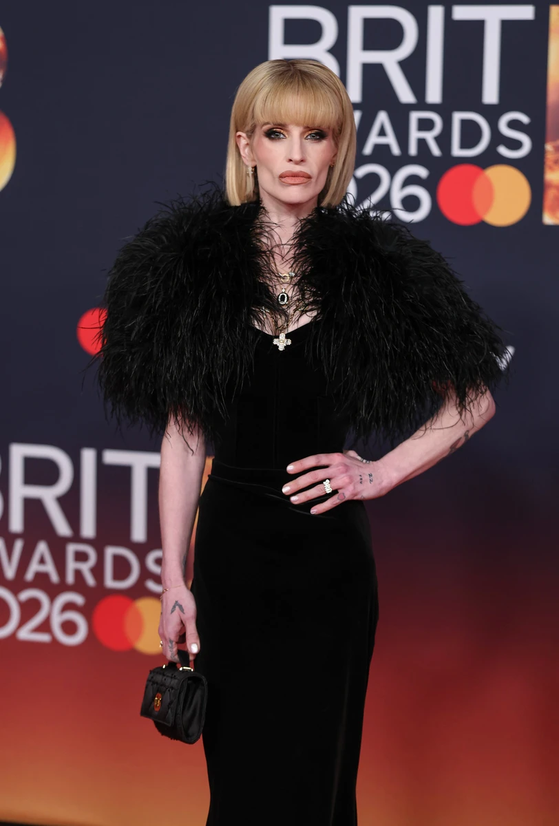 Келлі Осборн шокувала виглядом свого обличчя після схуднення