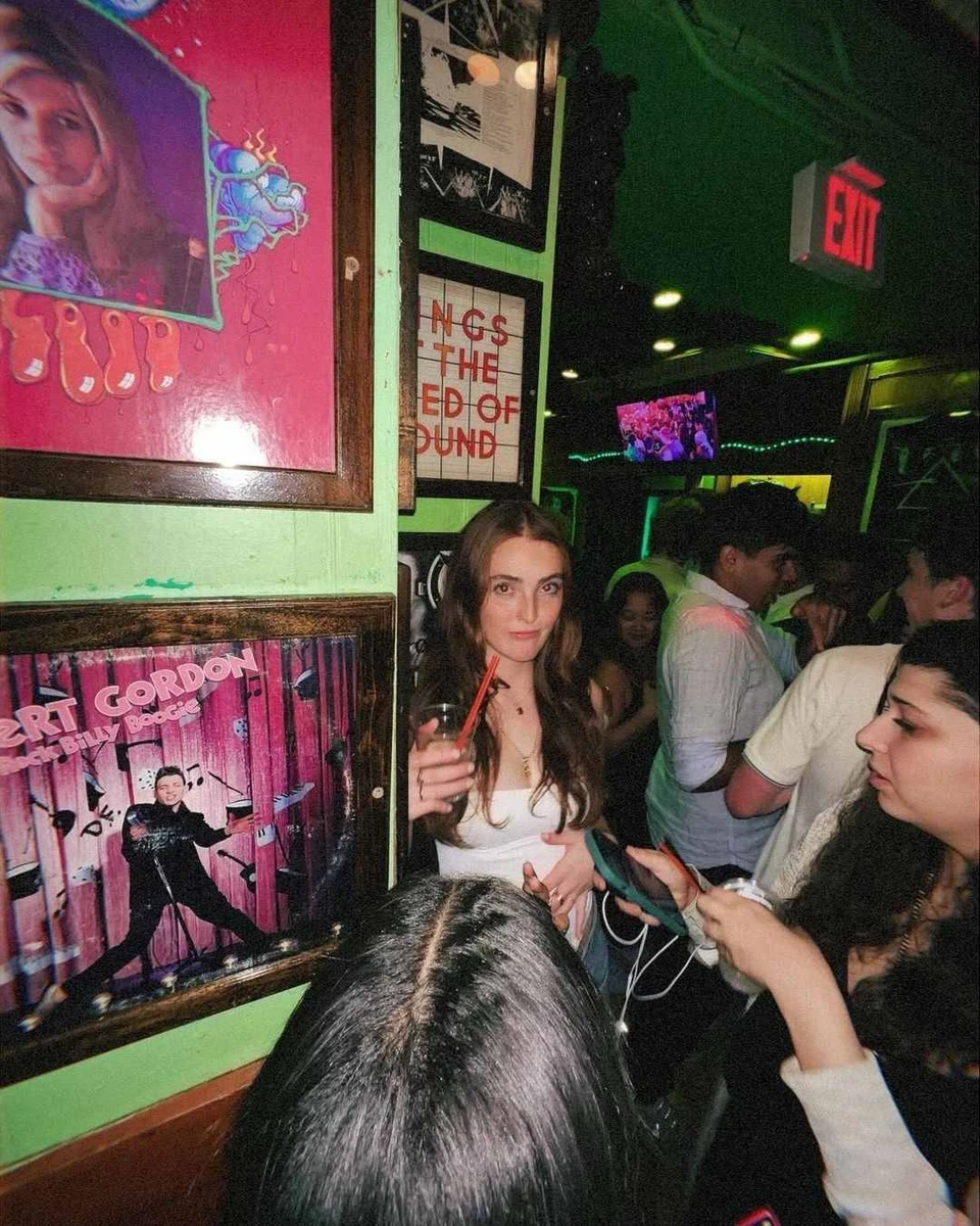 Донька Джуліанни Мур Лів