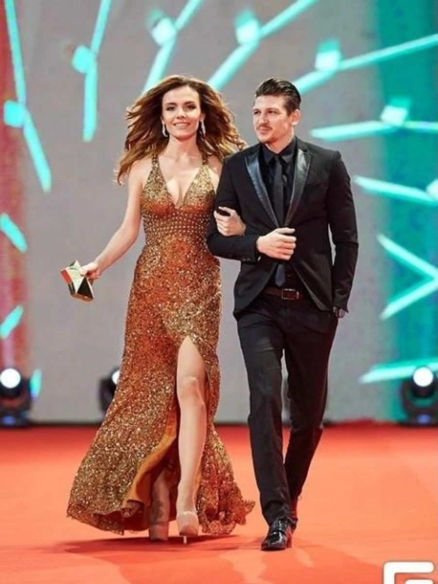 Чоловік MamaRika привітав її з 37-річчям архівними фото