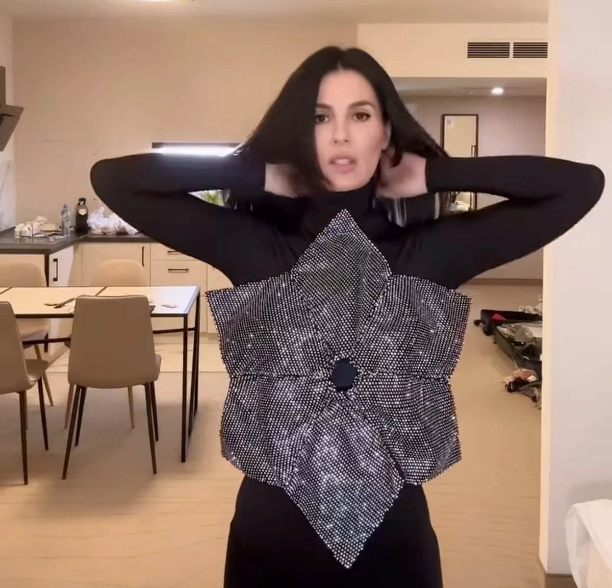 Маша Єфросиніна вдягнула елегантний лук