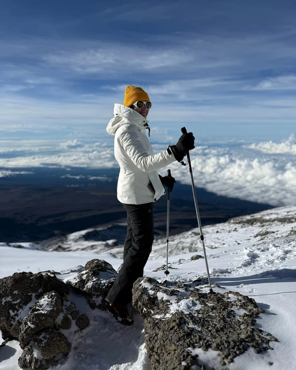 Висота підборів — скасовується. Висота Кіліманджаро 5895 метрів — прийнята, — написала вона