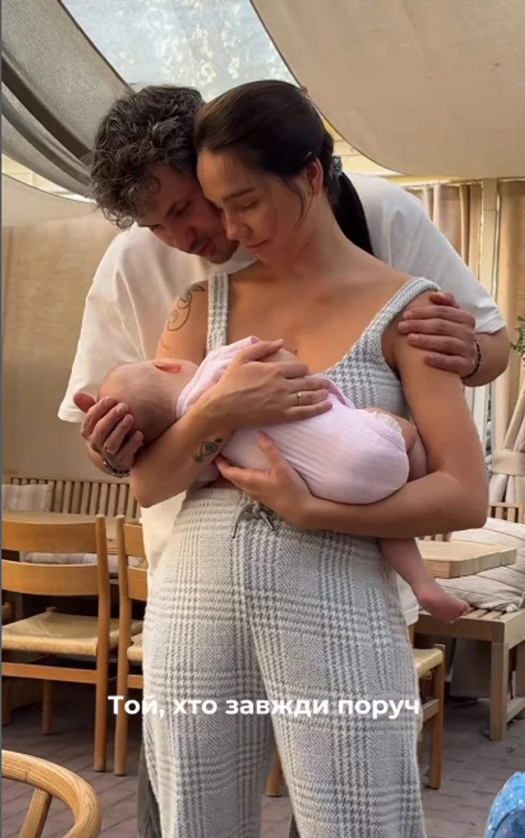 Дружина Євгена Кота показала як він обійняв її