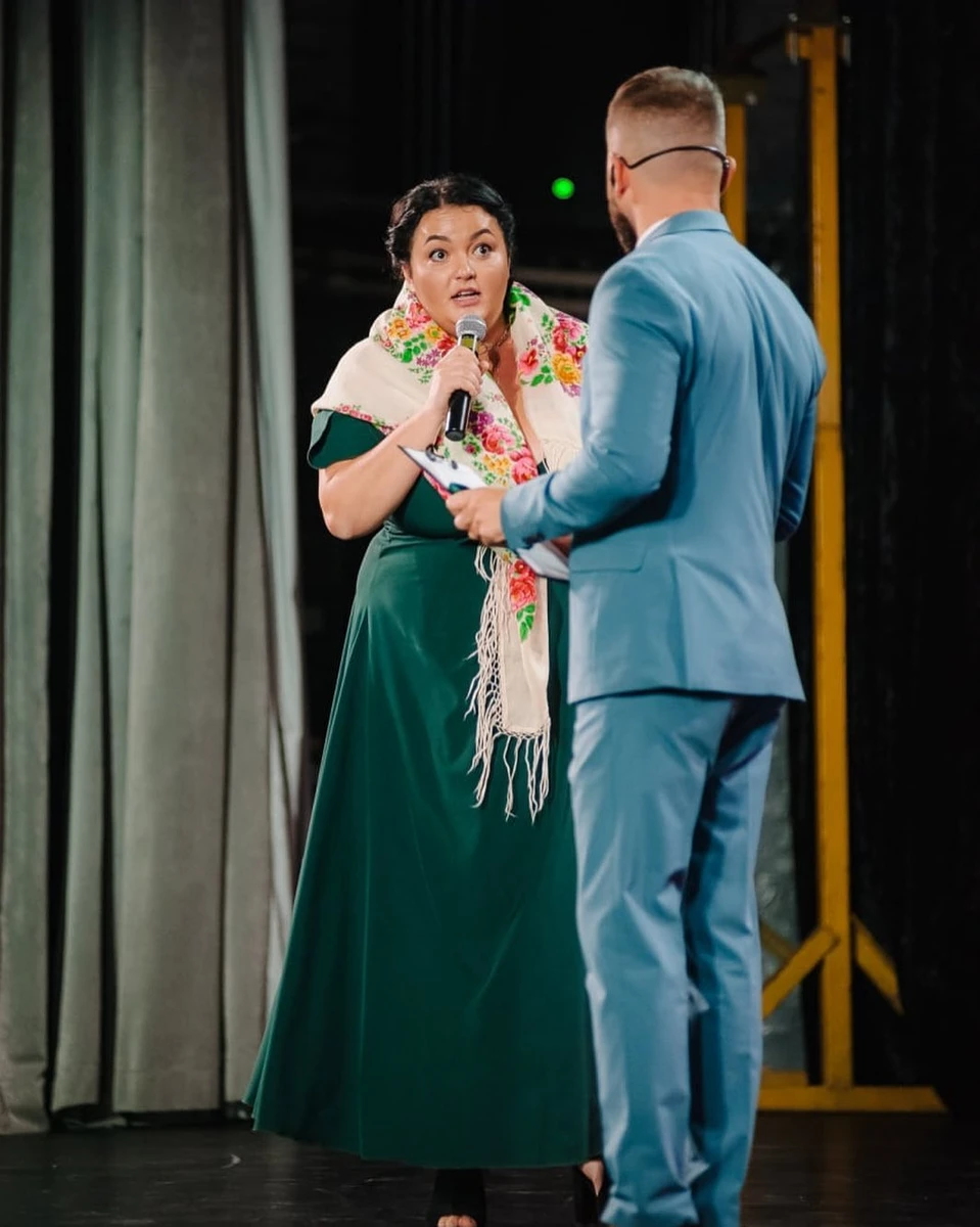 Настя Ткаченко на сцені