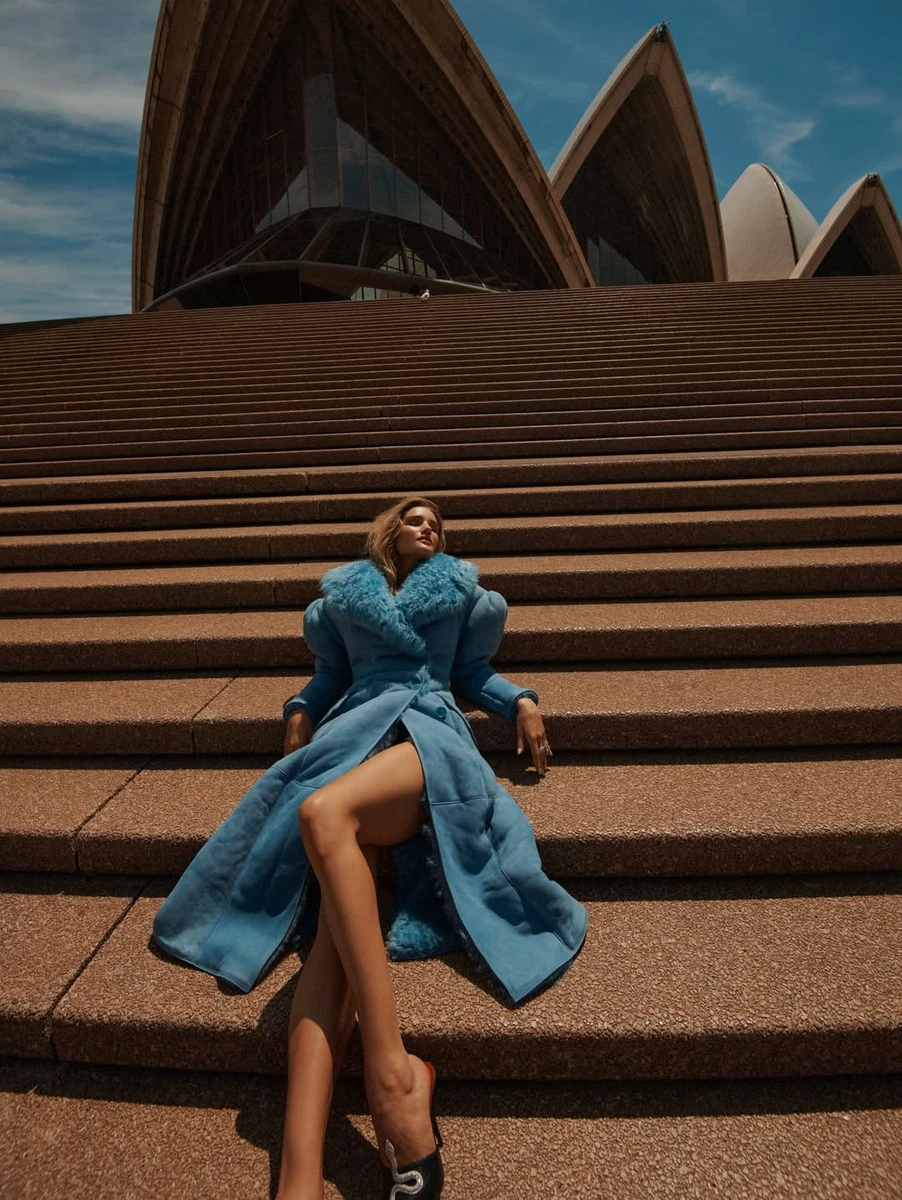 Розі Хантінгтон-Вайтлі наробила нових фото