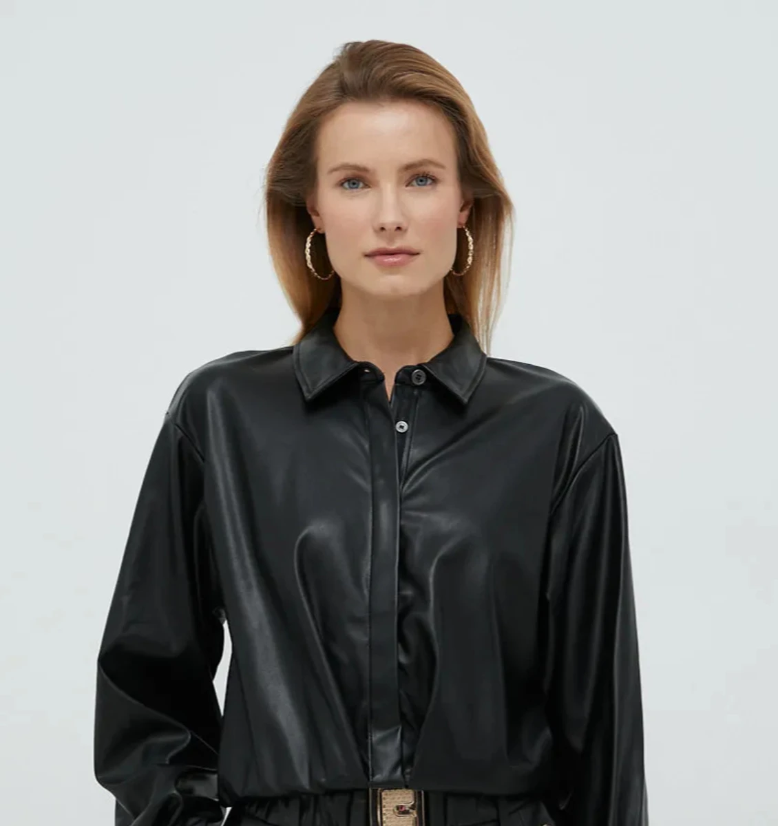 Шкіряна блузка