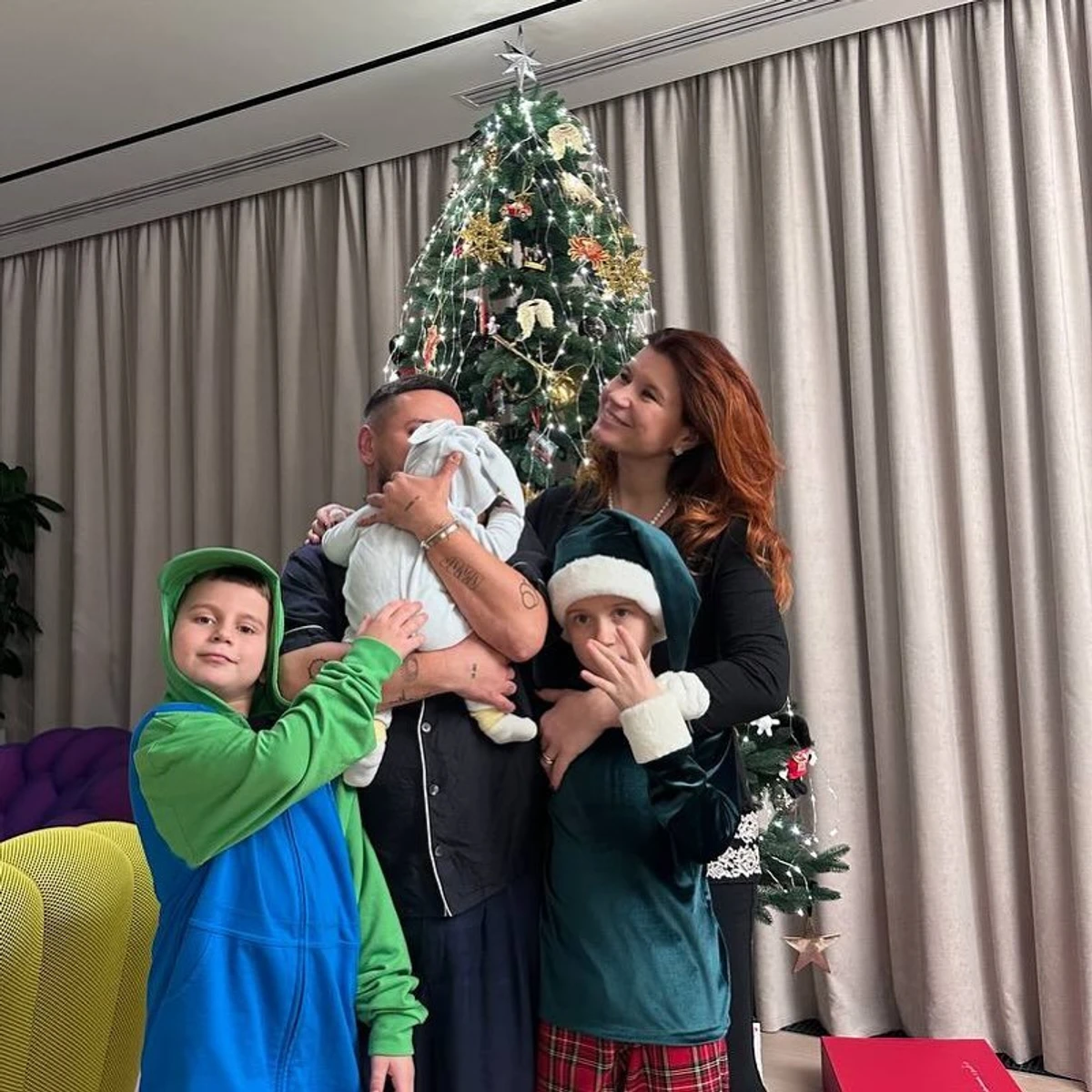 Монатік з дітьми