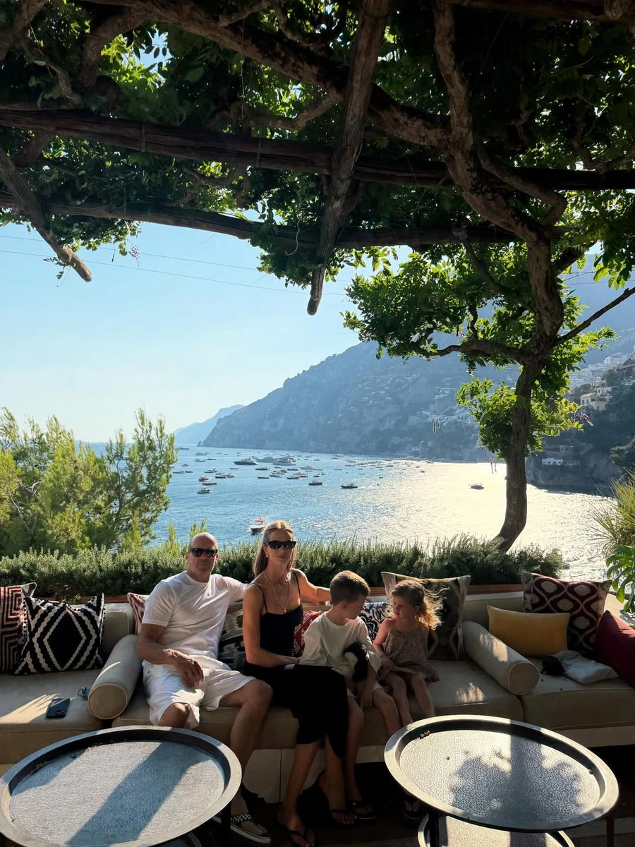 Джейсон Стейтем із родиною