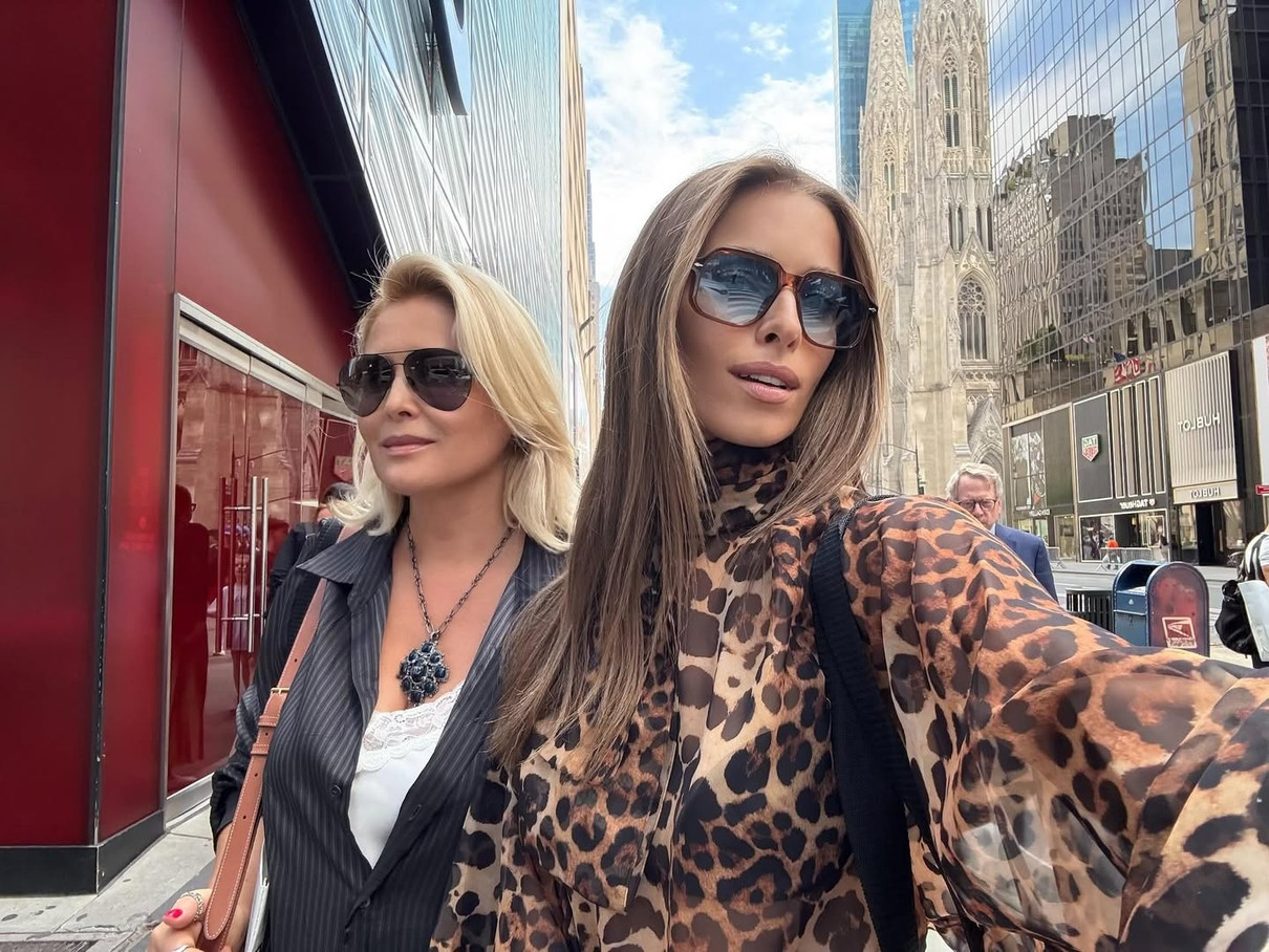 Софія Євдокименко з мамою у Нью-Йорку