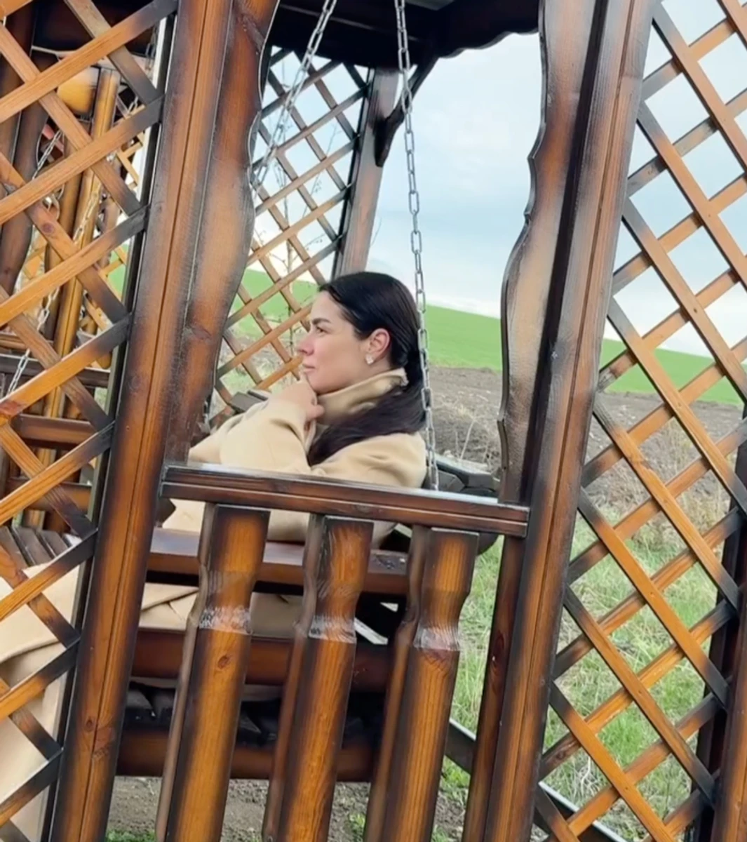 Іванна Онуфрійчук відзначила Великдень у монастирі в Україні