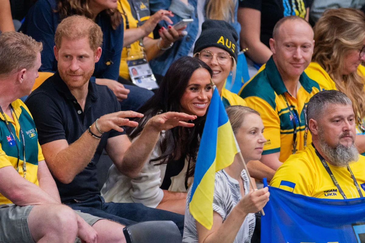 До речі, самі змагання принц Гаррі та Меган Маркл дивилися у компанії, зокрема, українців