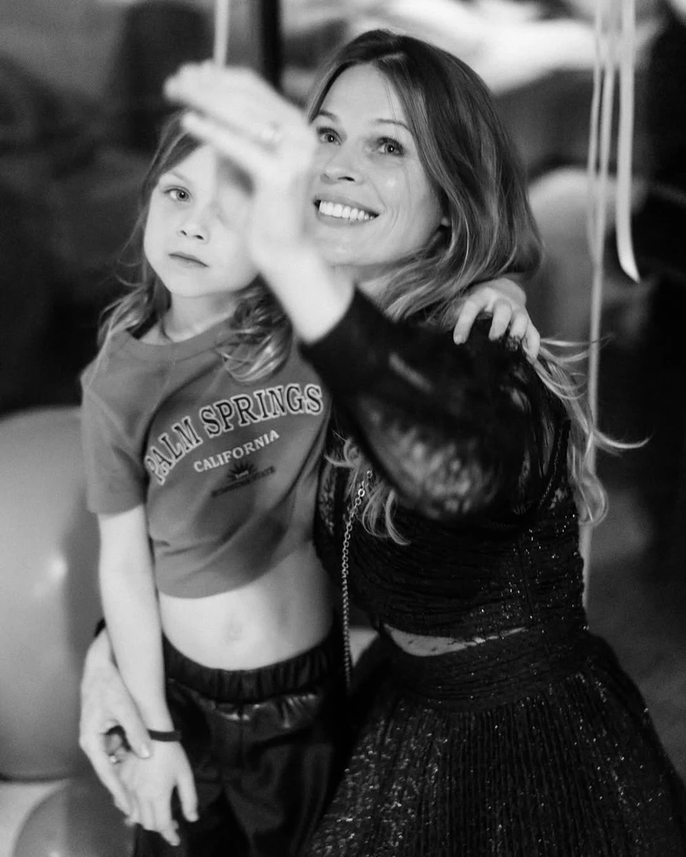 Ольга Фреймут з дочкою на фото