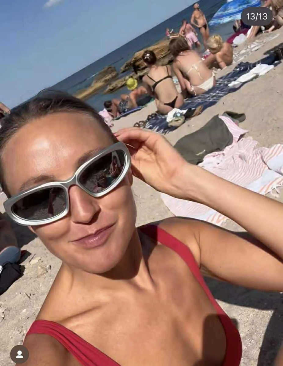 Єва Бушміна на пляжі в Одесі