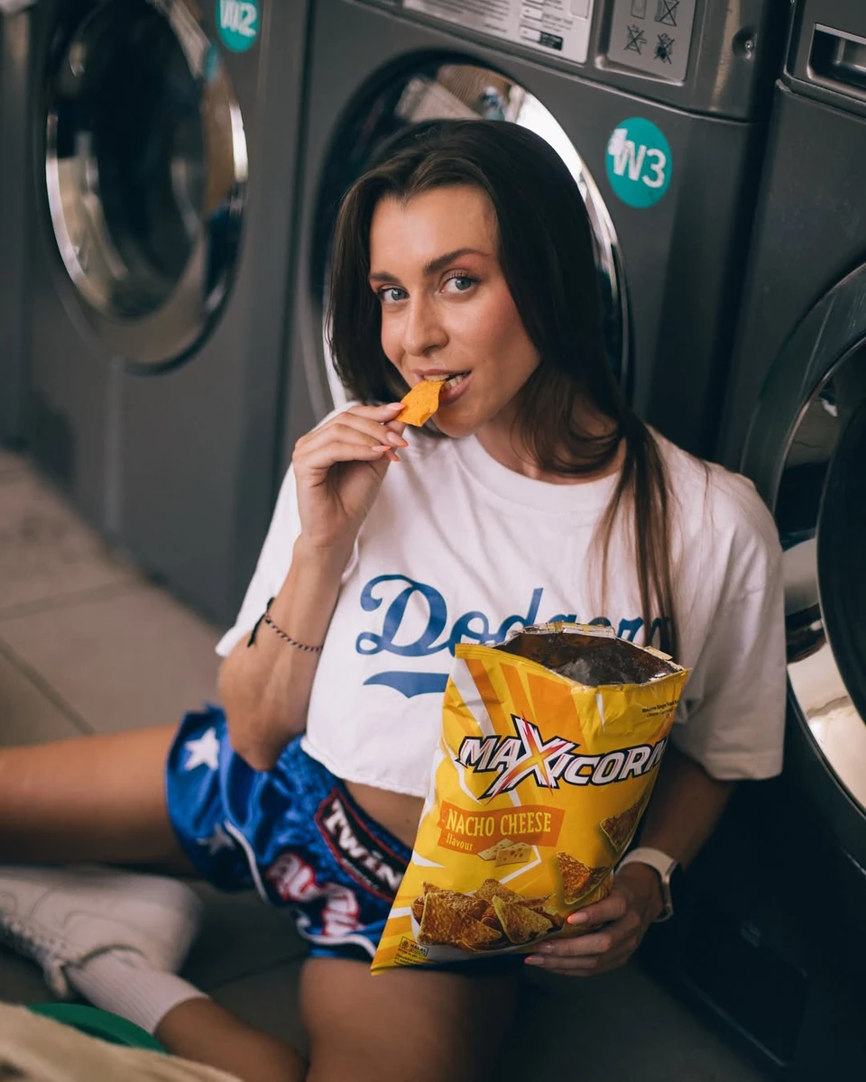 Джозефін Джексон знялась у гарячій фотосесії