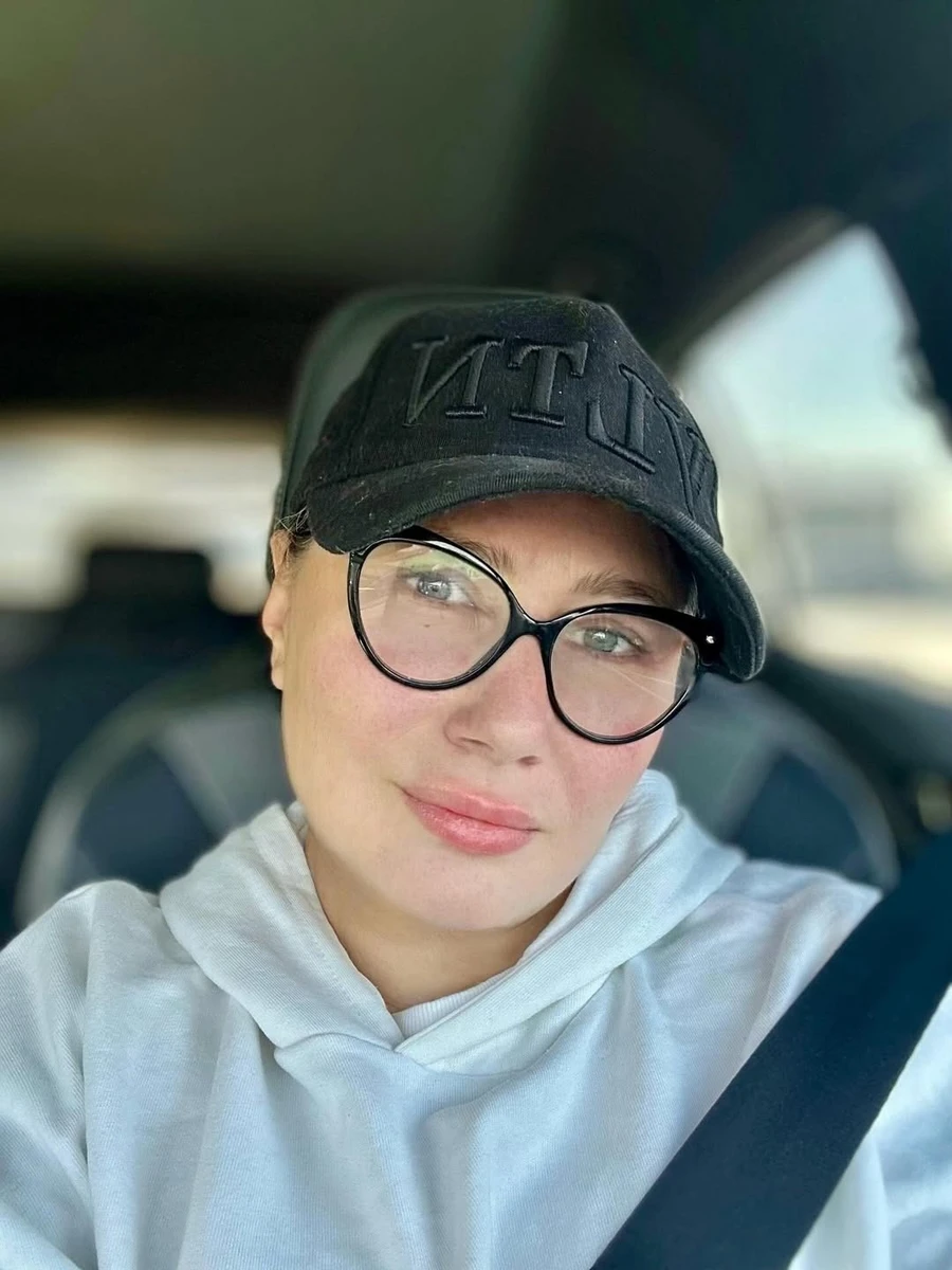 Донька Миколи Мозгового Олена