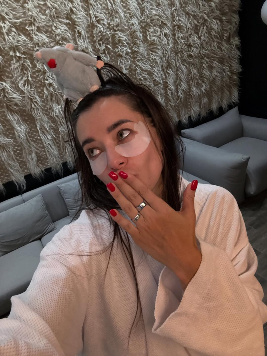 Анна Неплях показалася у сауні