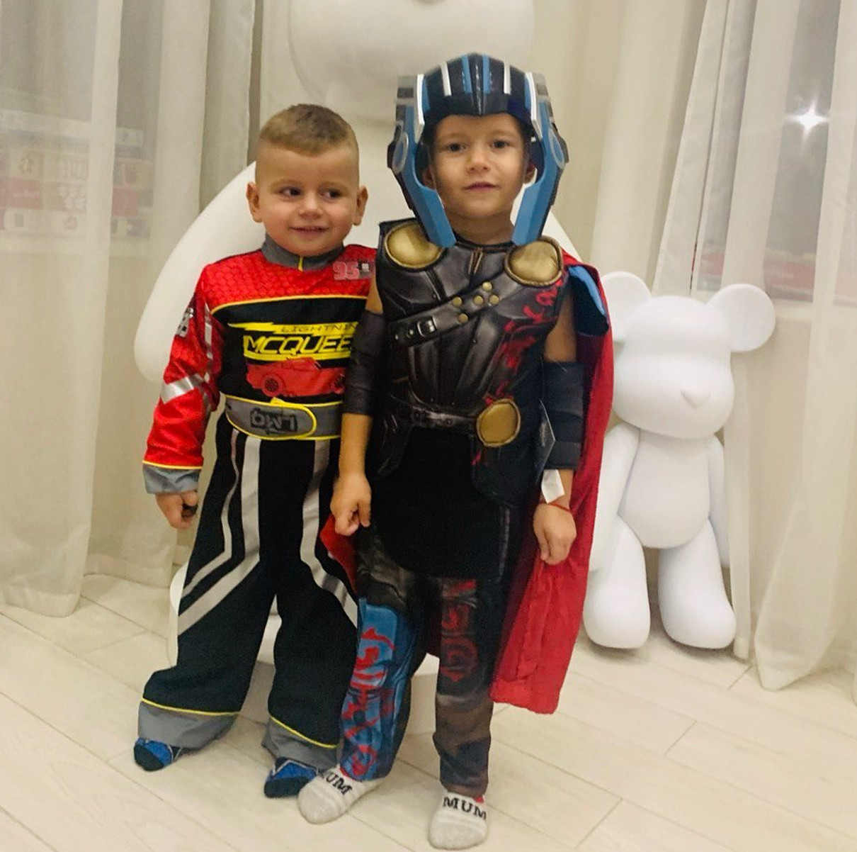 Дмитро Монатік показав кумедні фото синів на 10-річчя одного з них