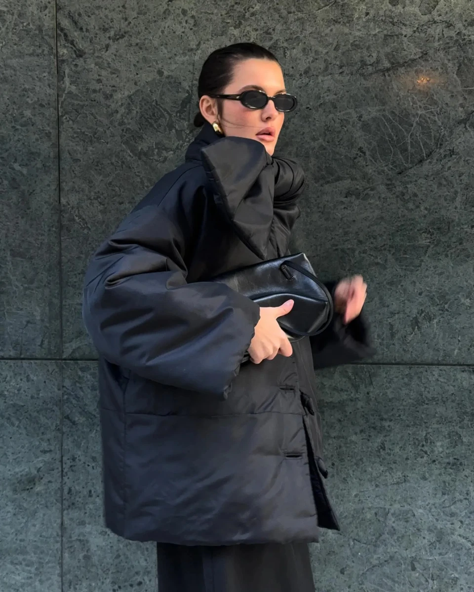 Образ з пуховиком з шарфом