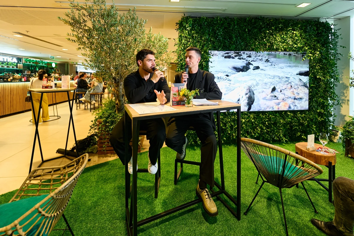 Телеведучі Нікіта Добринін та Андрій Чорновол