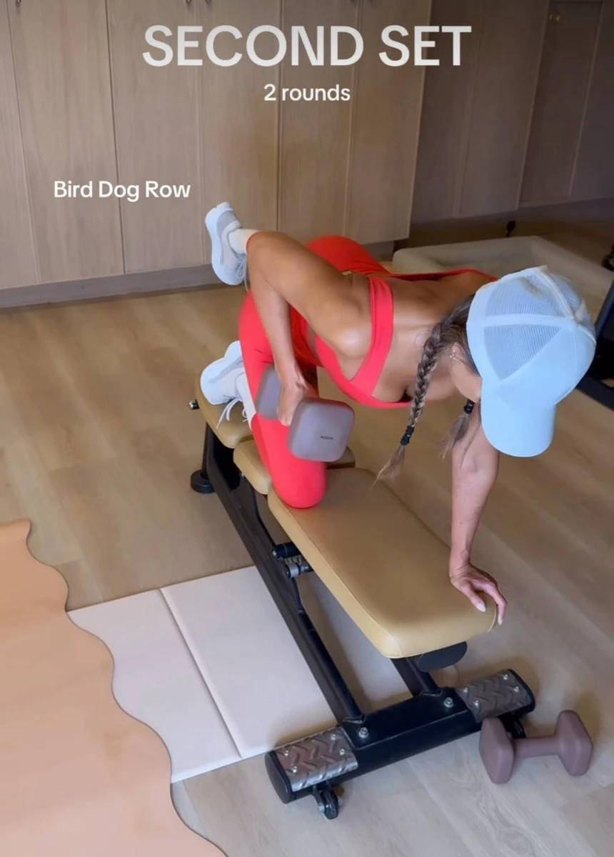 Вправа пташка з вагою (з вагою) — по 12 повторів на кожен бік