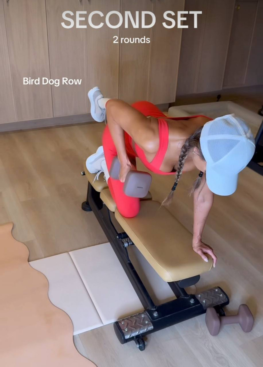 Вправа пташка з вагою (з вагою) — по 12 повторів на кожен бік