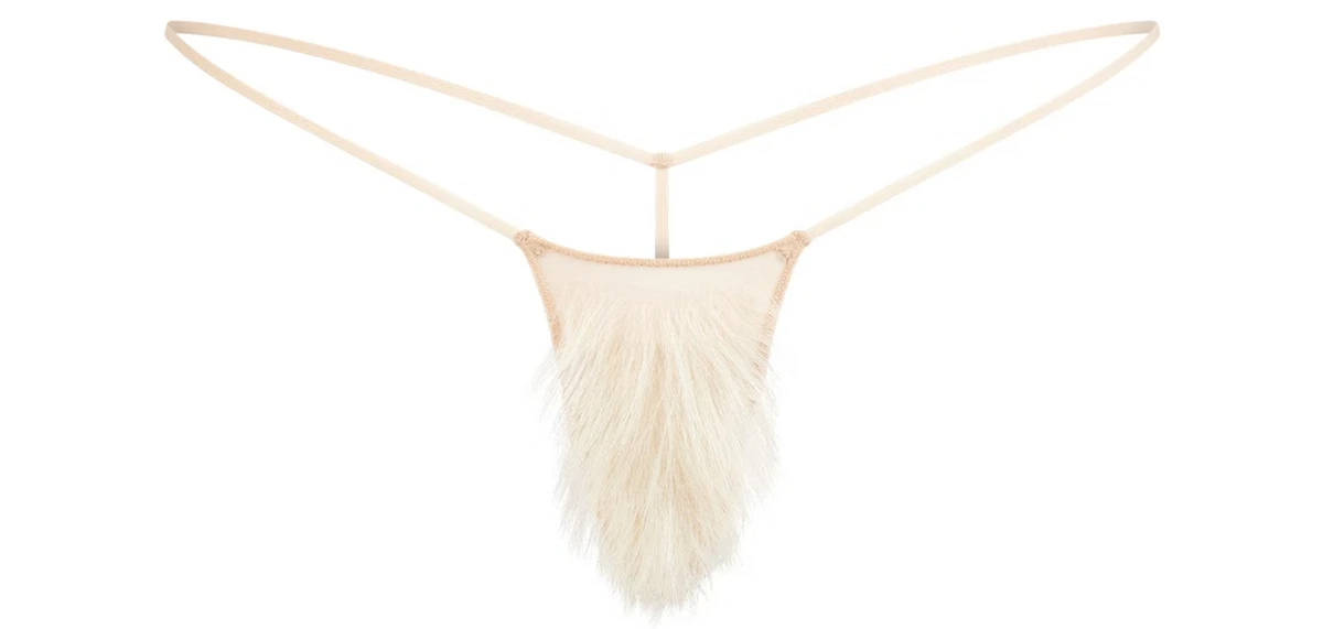 Кім Кардашян показала, які труси з волоссям тепер продаватиме