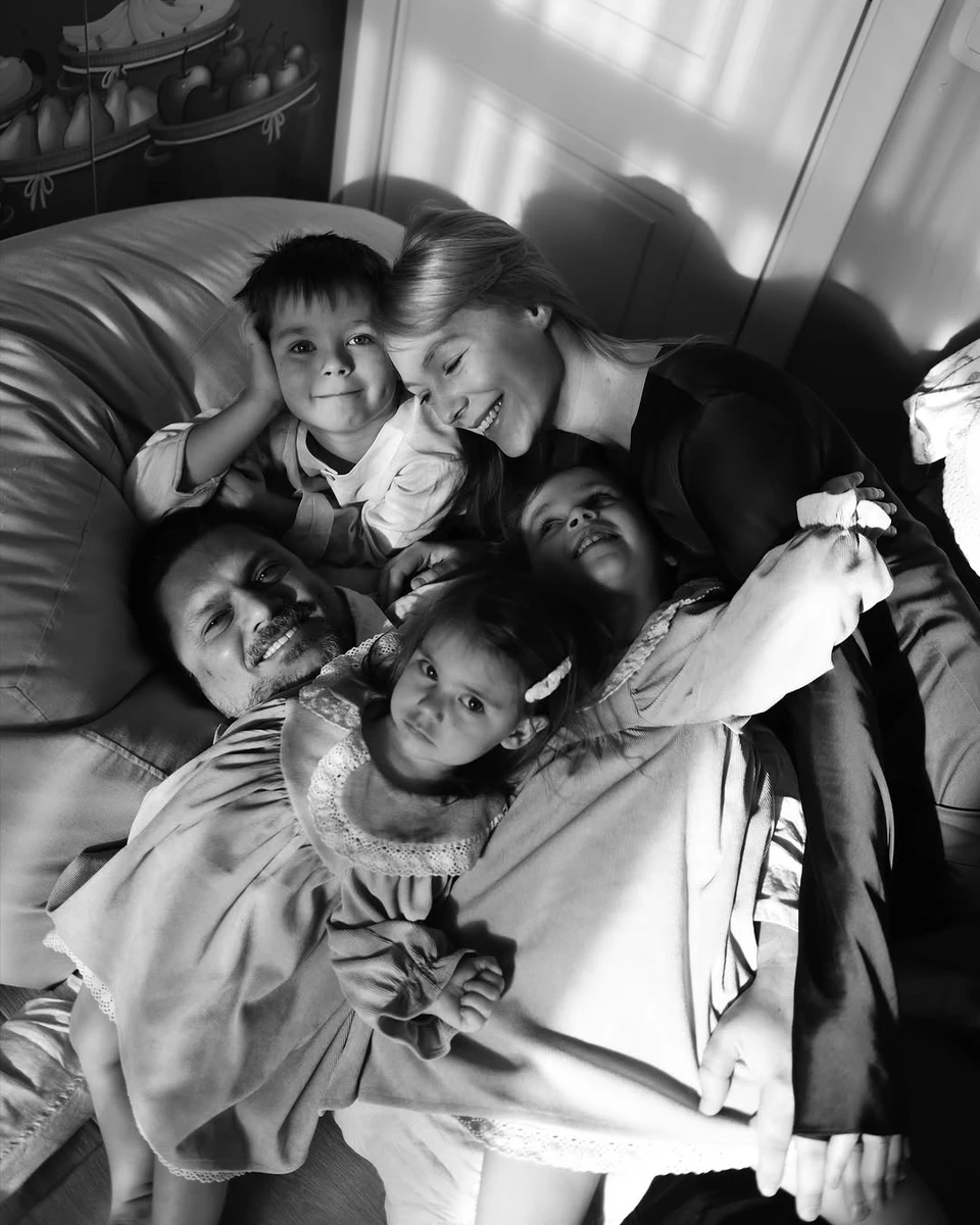 Світлана Тарабарова показалася з усією родиною