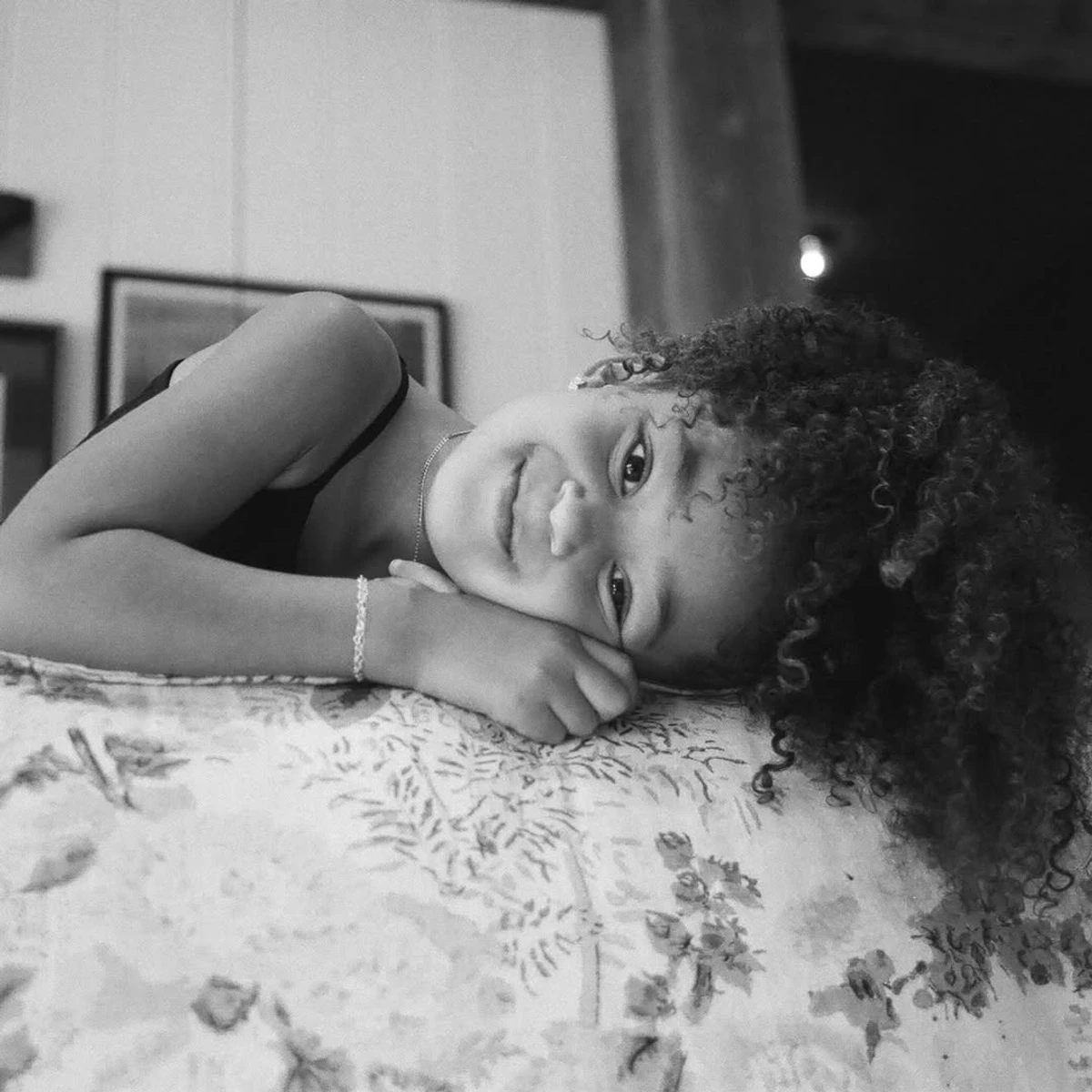 Кайлі Дженнер показала миле фото своєї доньки