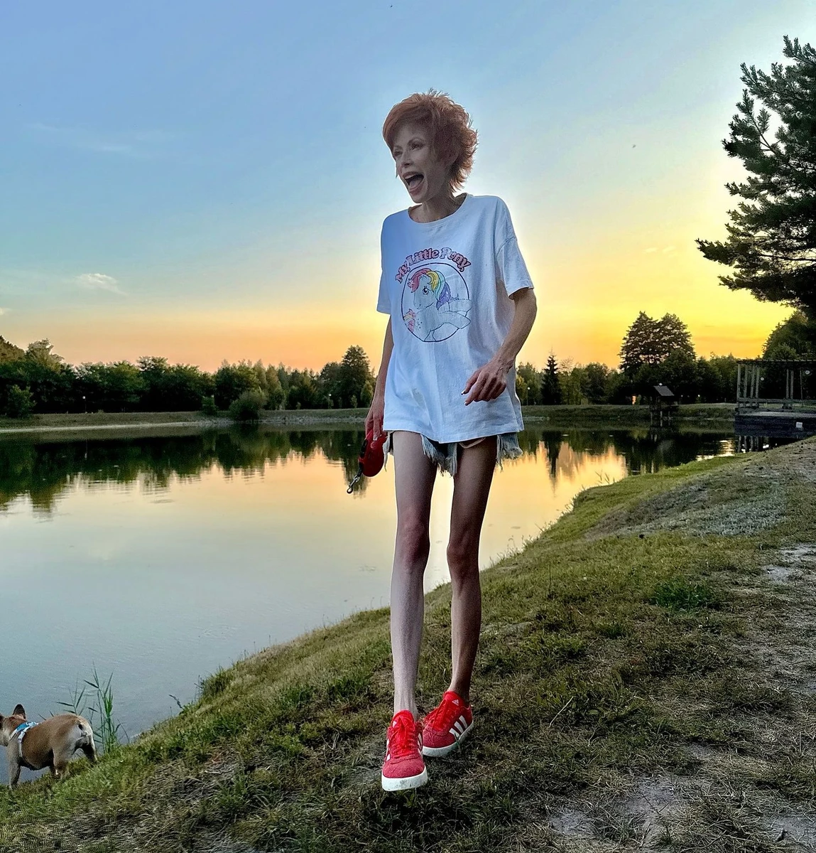 Лебідь у мінішортах