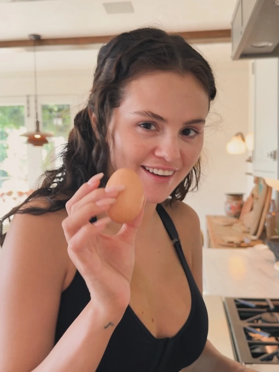 Селена Гомес