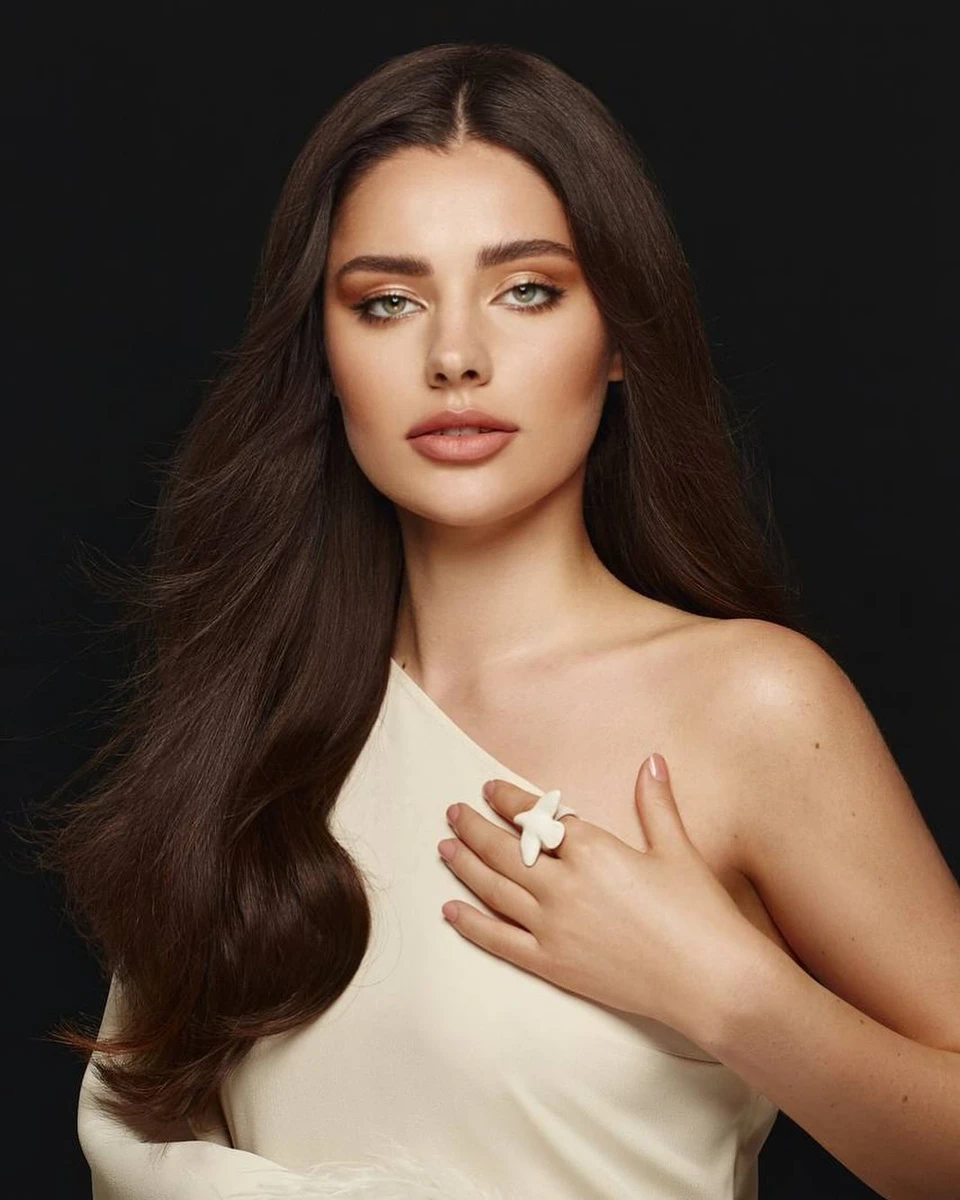 Ангеліна розповіла, що після розлучення мала проблеми зі сприйняттям себе