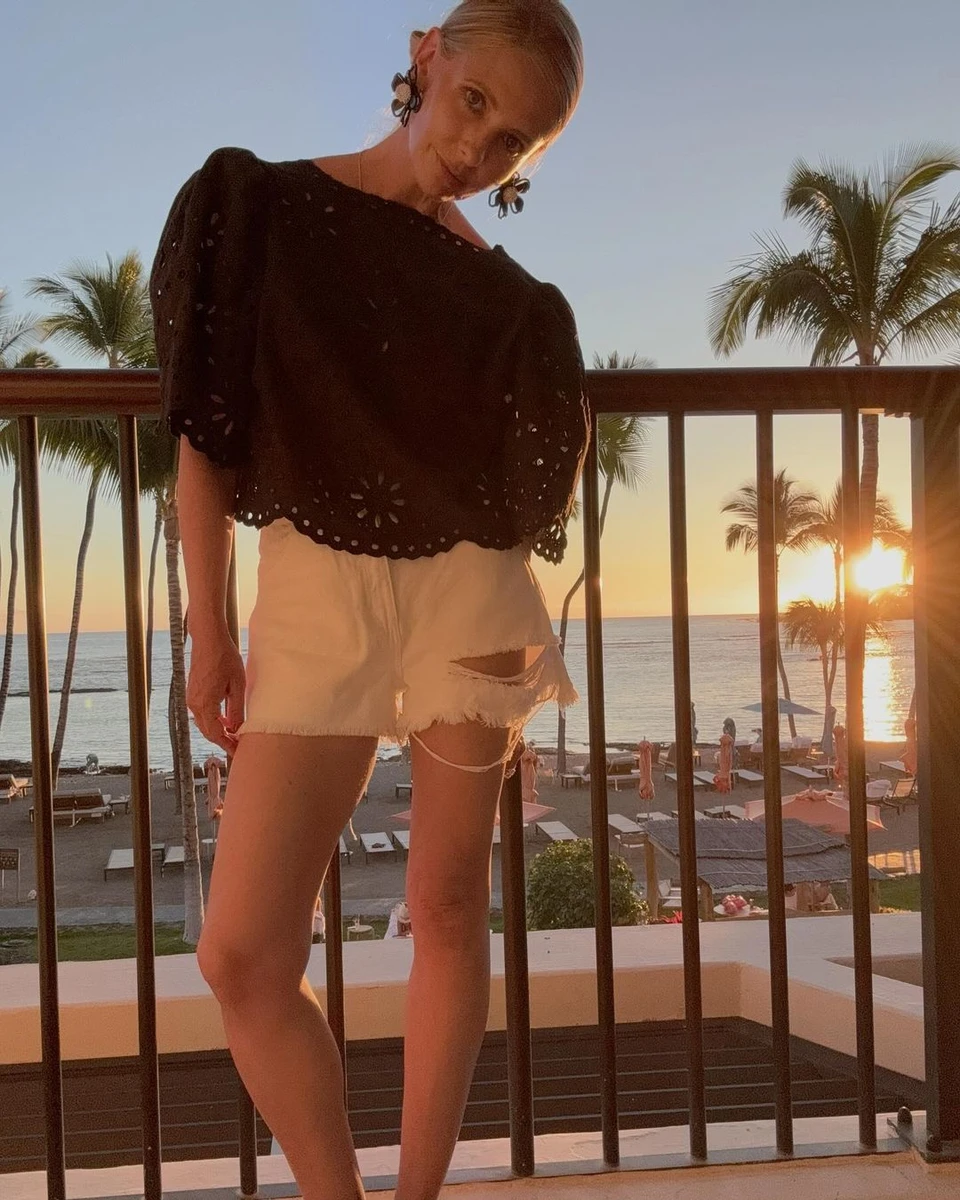 Здається, зірка стала ще стрункішою