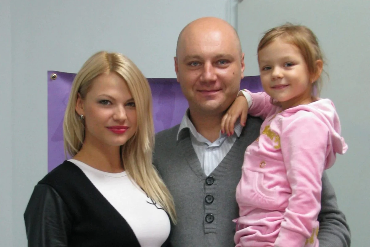 Дружина Дмитра Суржикова