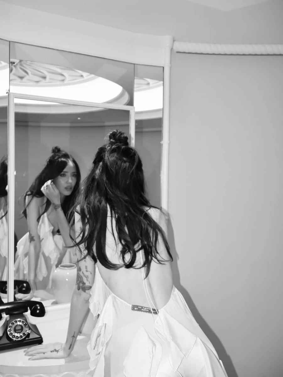 Надя Дорофєєва показала фото з благодійного вечора