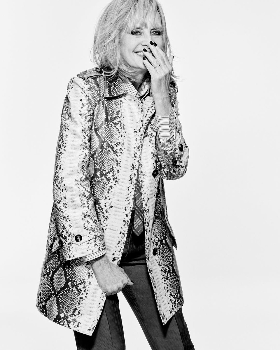 Супермодель Твіггі зі зміїним принтом попозувала для бренду