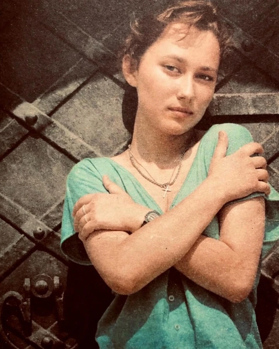 Олена Мозгова в юності
