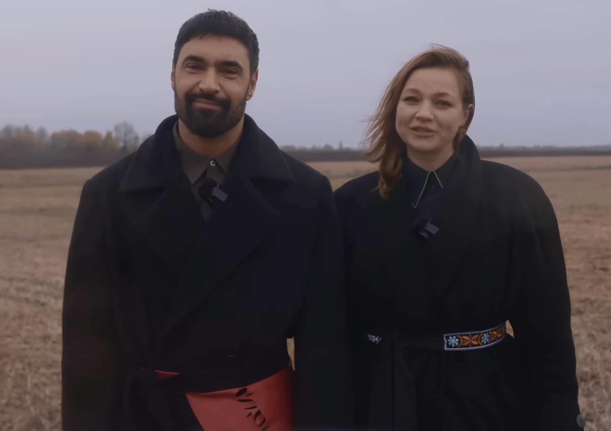 Віталій Козловський і Марина Круть заспівали вірш Франка на розмінованому полі