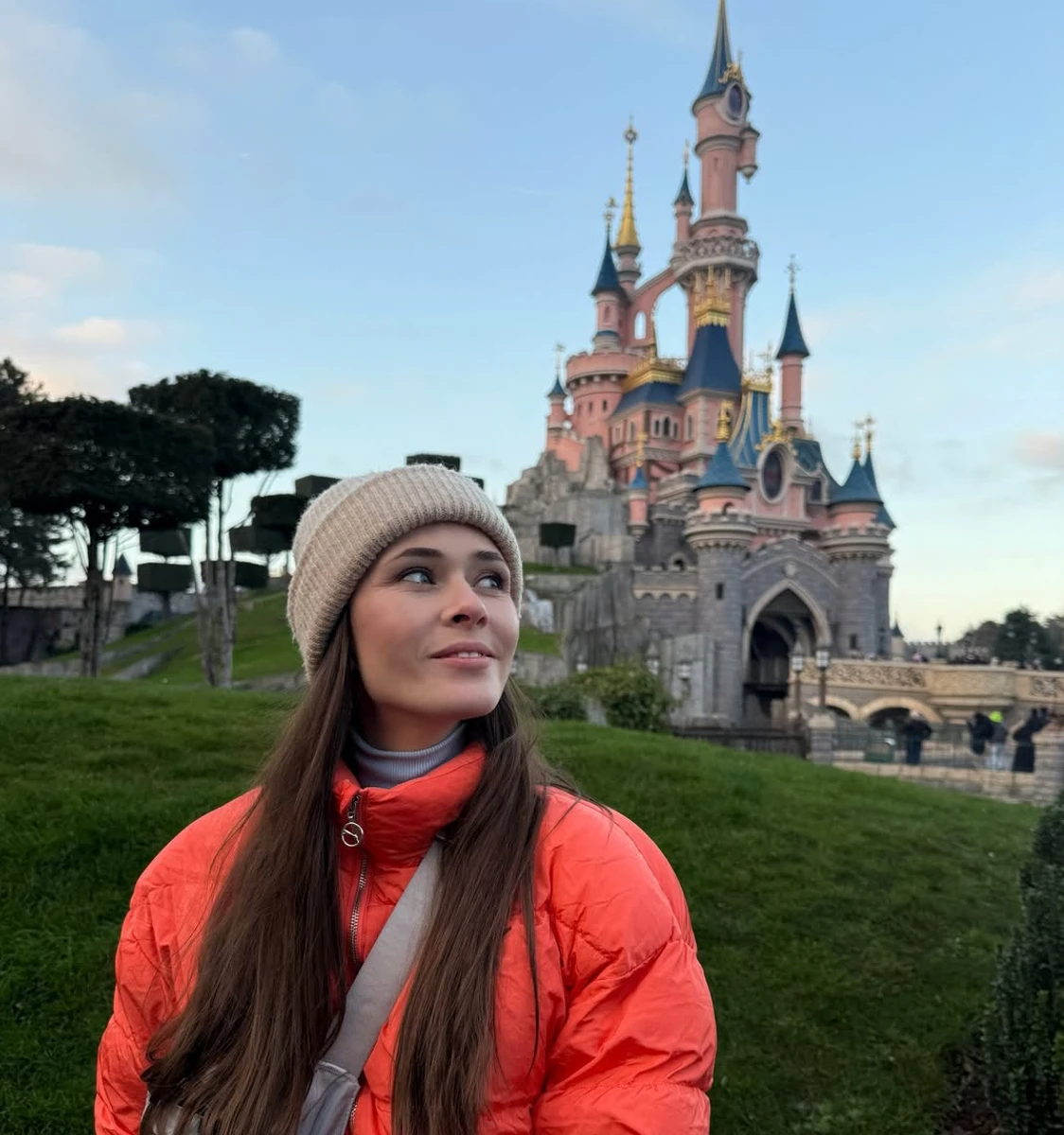 Юлія Саніна показалася у Парижі