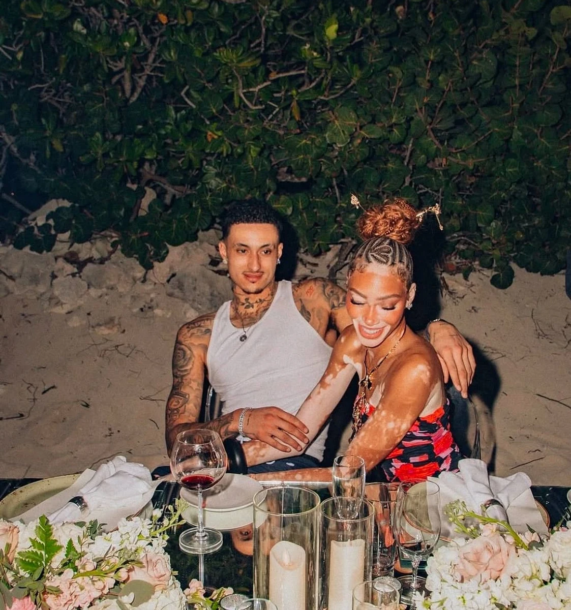 Вінні Харлоу позує з нареченим Кайлом Кузмою