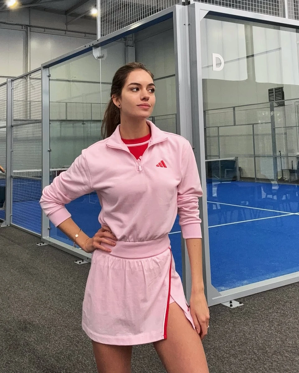 Колишня Дмитра Комарова знялась у спортлуці