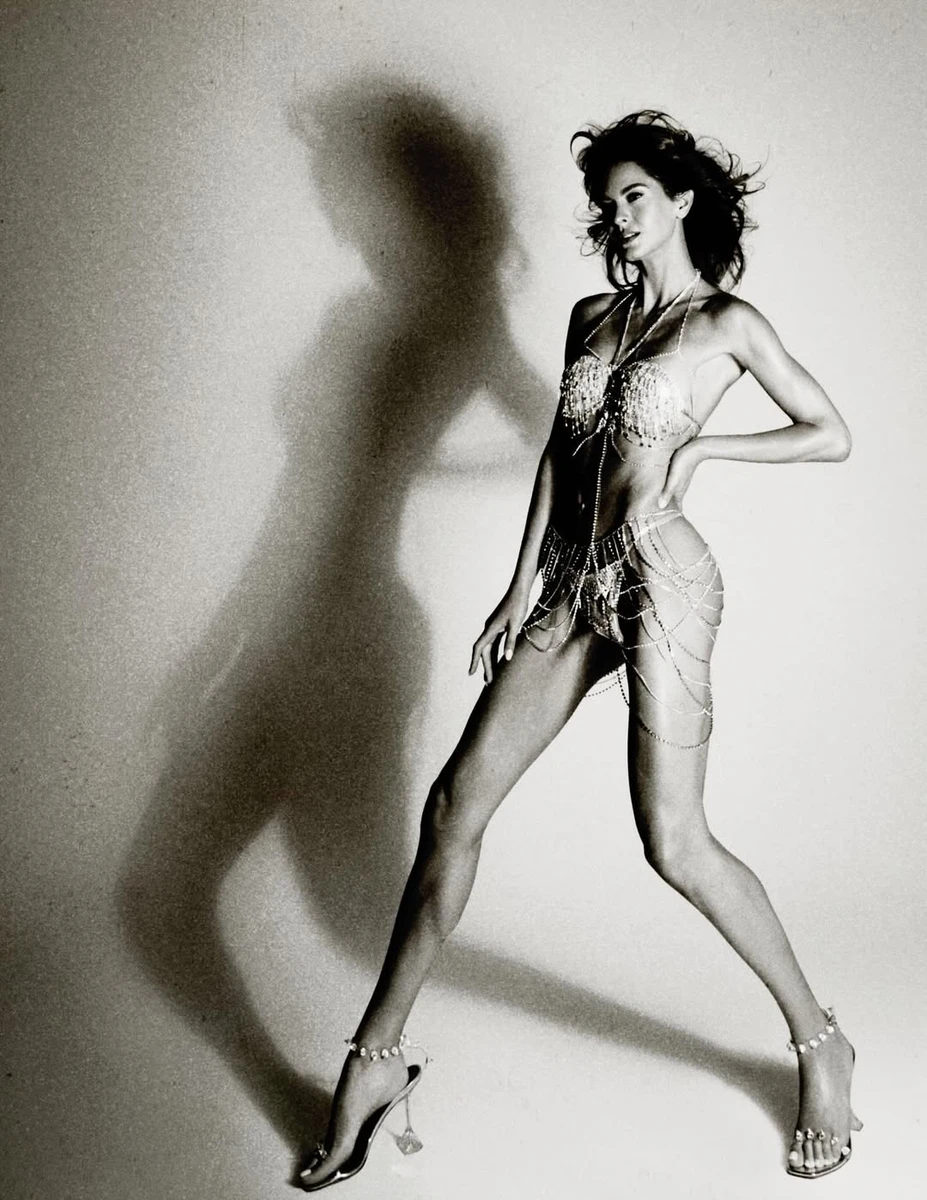 Олеся Стефанко позує в спідньому