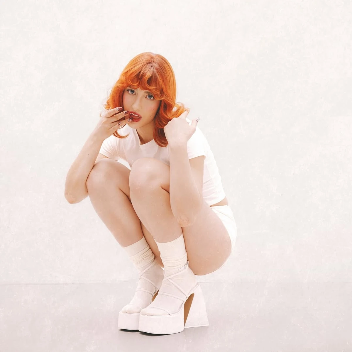 Артистка Grisana для фото