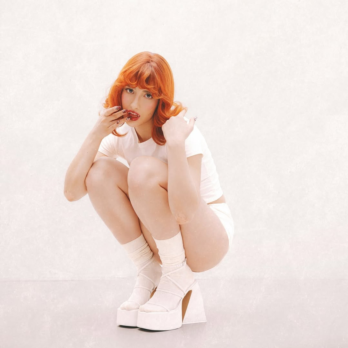 Артистка Grisana для фото