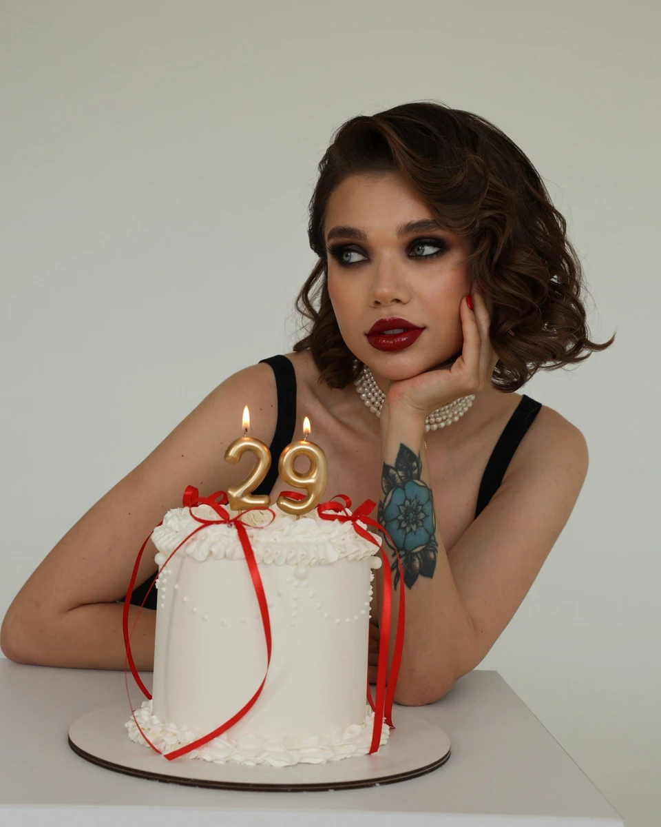 Блогерка Саша Бо у день народження