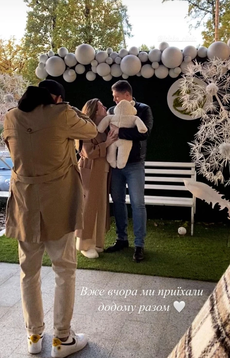 Соколюк забрав дружину з сином додому ще 23-го жовтня